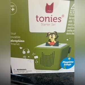 TONIES NEW starter set! Adorable singing toy!